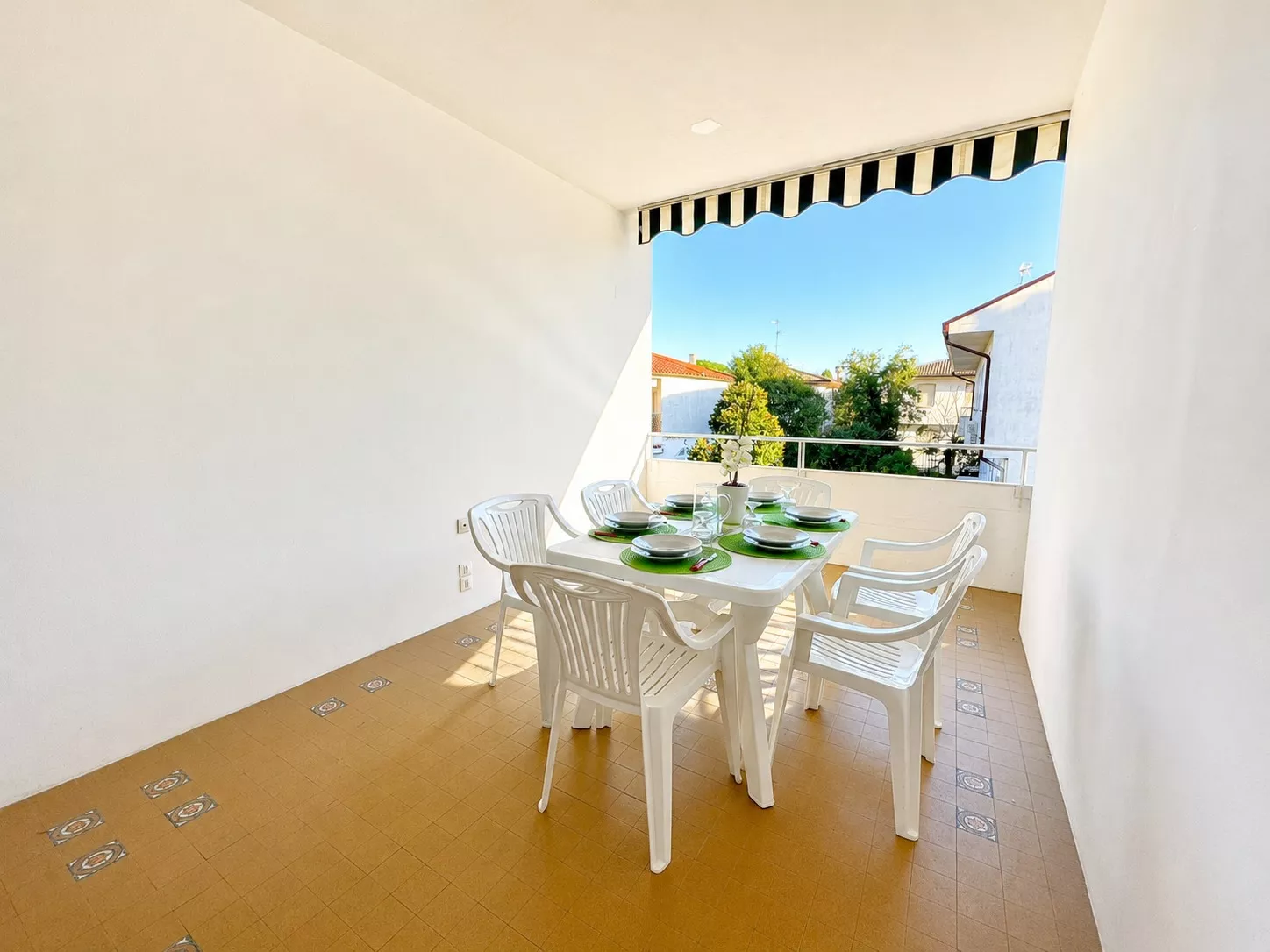 Via Vivaldi: Ampio appartamento con giardino privato, mansarda e terrazza abitabile a due passi dal mare - Foto 14
