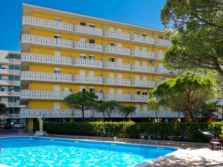 Residence La Zattera - appartamento di angolo con vista mare e piscina, a soli 50 mt dal mare - Foto 17