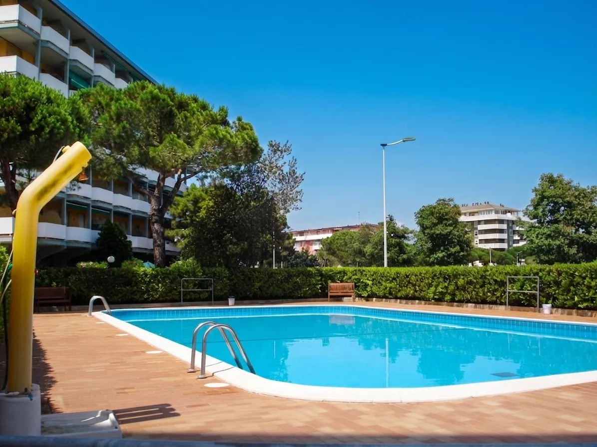 Residence La Zattera - appartamento di angolo con vista mare e piscina, a soli 50 mt dal mare - Foto 18