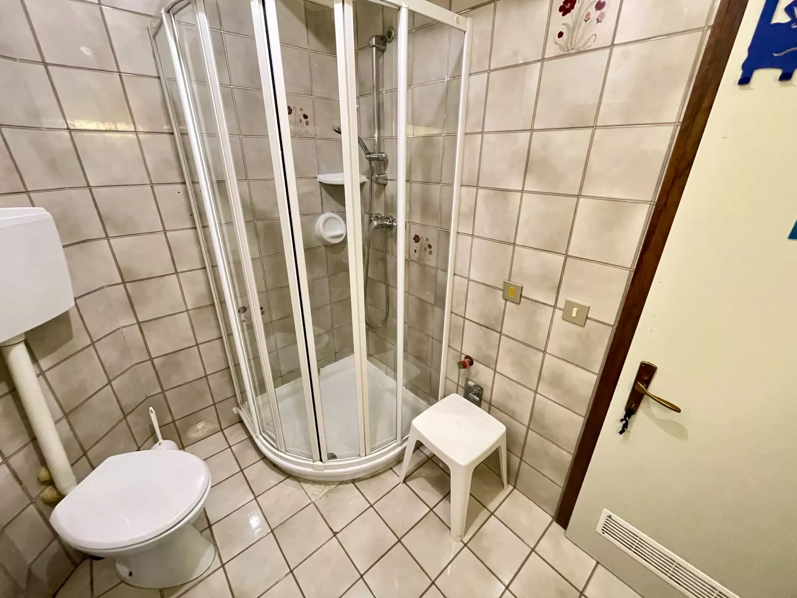 Residence La Zattera - appartamento di angolo con vista mare e piscina, a soli 50 mt dal mare - Foto 9